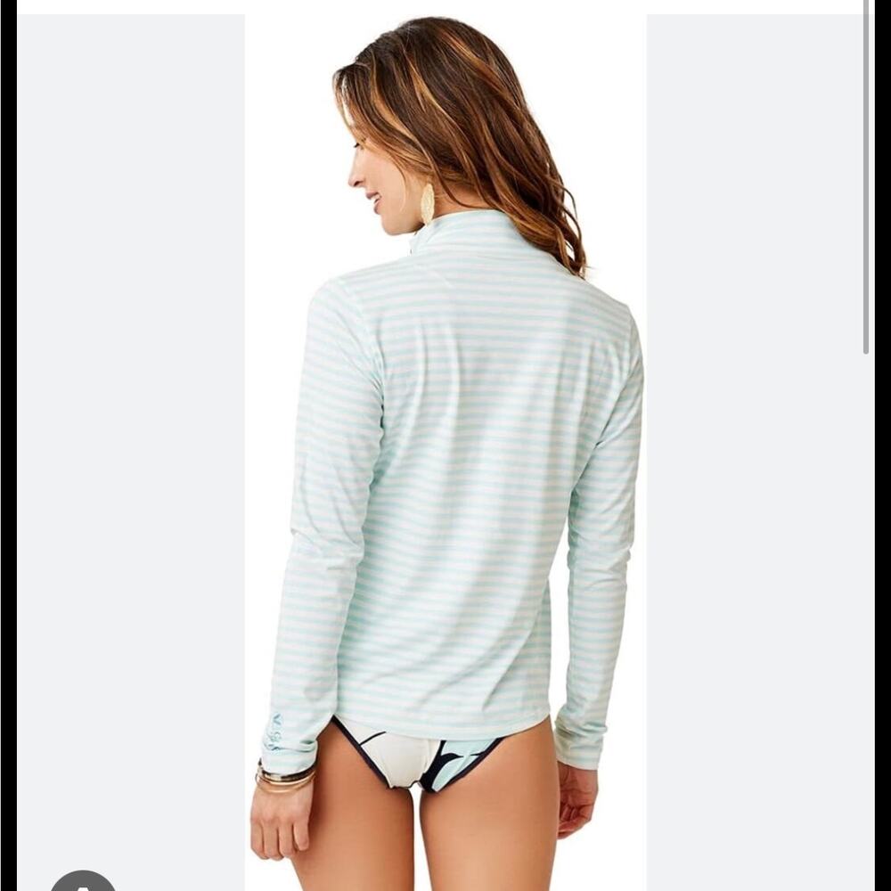 Carve Designs Women’s Lake Sunshirt small white Swim coverup Surf Hike Outdoor
